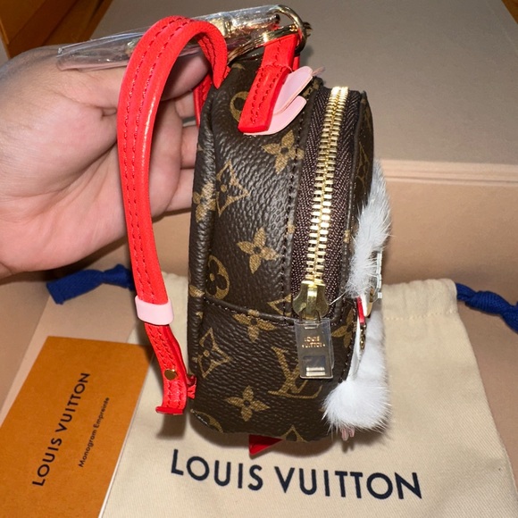 Louis Vuitton Micro Palm Springs Mink Owl Puppet Bag Charm - Picture 4 of 9